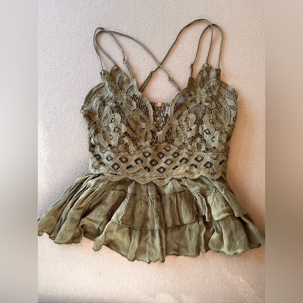 Like New Free People One Lace Olive Green Lacey top Size Medium​